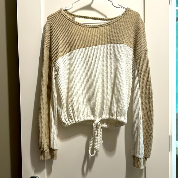 Hollister crop sweater size xs - Picture 1 of 4